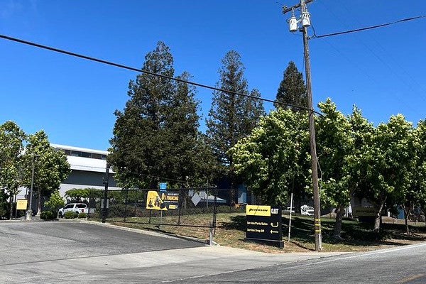 San Martin store entrance
