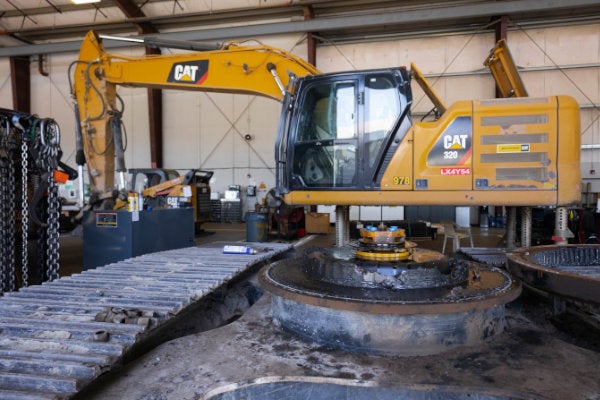 Complete excavator tear down in the San Martin heavy equipment shop