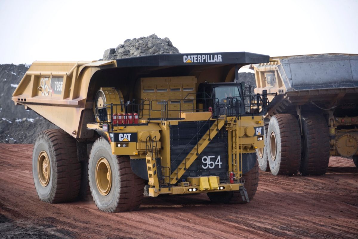Amazon.com: for CAT 795F AC Mining Dump Truck 1/50 DIECAST