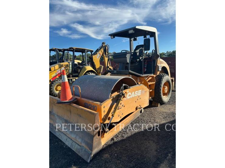 2004 CASE/NEW HOLLAND SV210