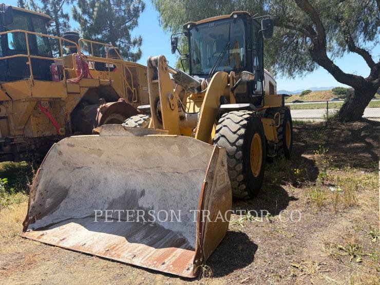 2020 CAT 930M