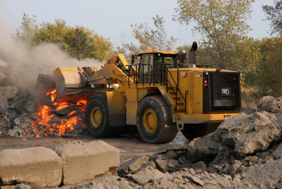 988K Large Wheel Loader - Steel Mill Arrangement