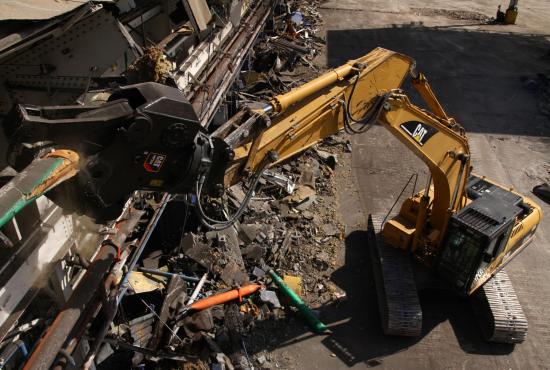 Multi-Processors with Shear Jaws are ideal for primary demolition.