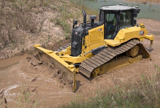 D6 XE with Electric Drive Works in Every Dozer Application - Including Water!