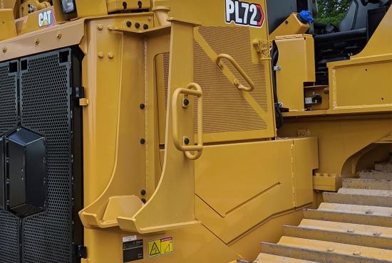 Pipe layer block holder gives you convenient storage of the block set during transport.