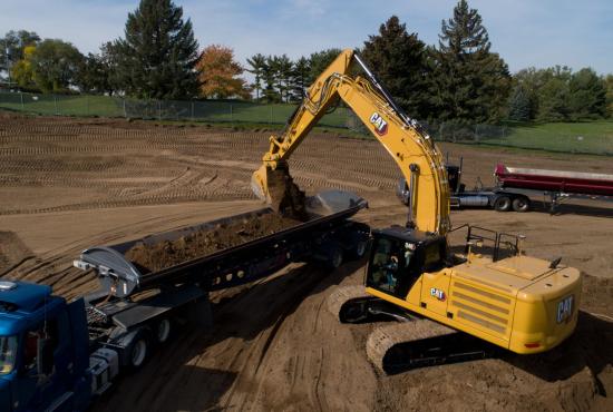 Built-in reliability coupled with Cat Payload make the 340 a perfect choice for truck loading.