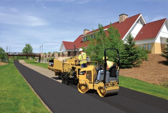 AP255E Track Asphalt Paver