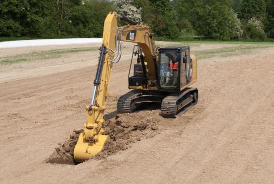 316F L Hydraulic Excavator digging