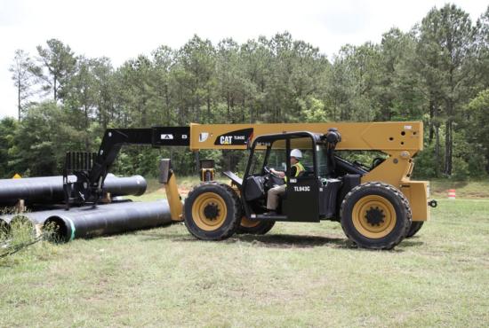 TL943C with Stabilizers Telehandler