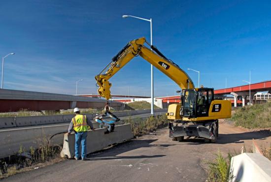 M320F Wheeled Excavator