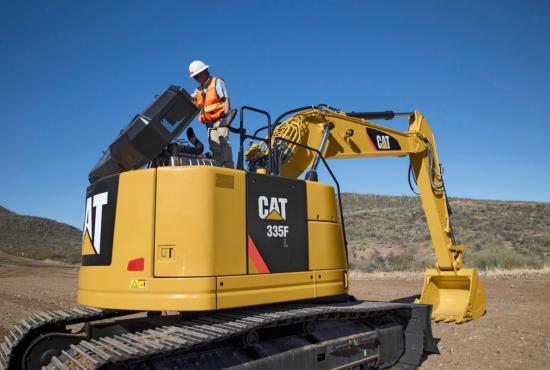 335F L Excavator is designed to make maintenace quick and easy