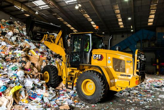 Cat® 930M Waste Handler