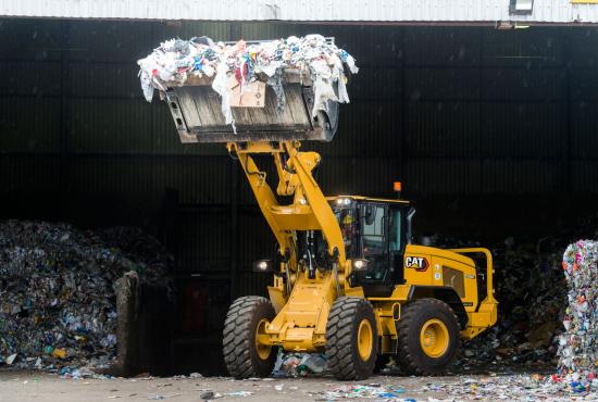 Cat® 930M Waste Handler