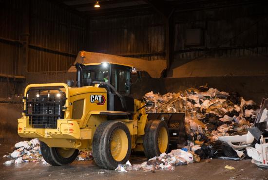 Cat® 938M Waste Handler