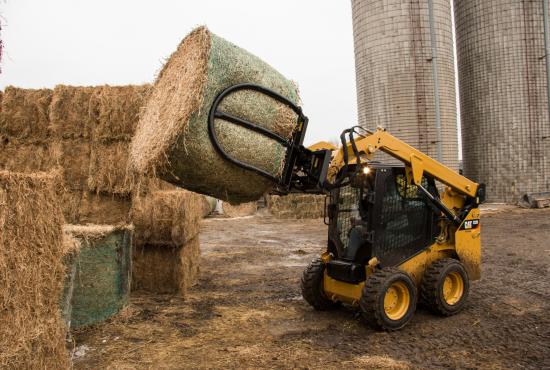 Cat® Bale Grab at Work Cat® Bale Grab at Work