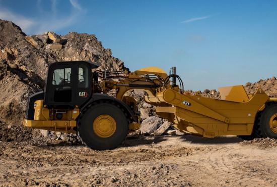 621 Wheel Tractor Scraper