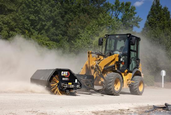 Cat® 903 Compact Wheel Loader