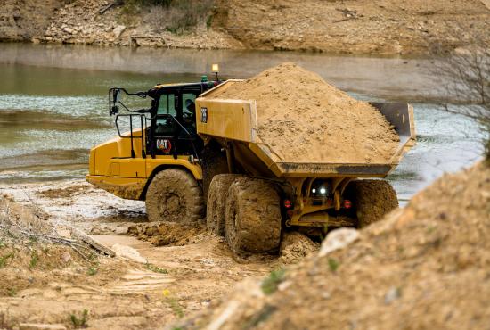 735 Three Axle Articulated Truck