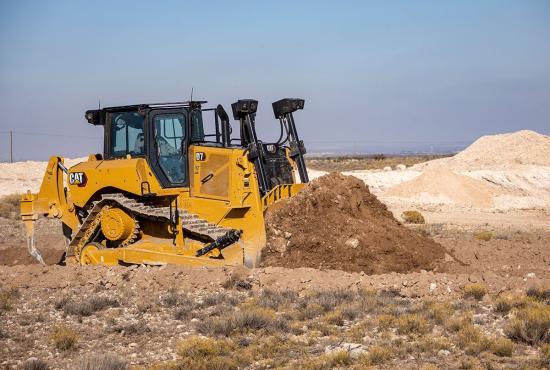 D7 Dozer Using Slope Assist to Control the Blade