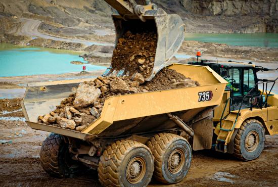 735 Three Axle Articulated Truck