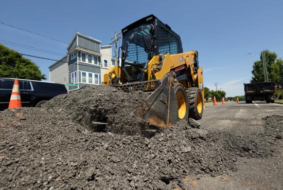 250 Skid Steer Loader