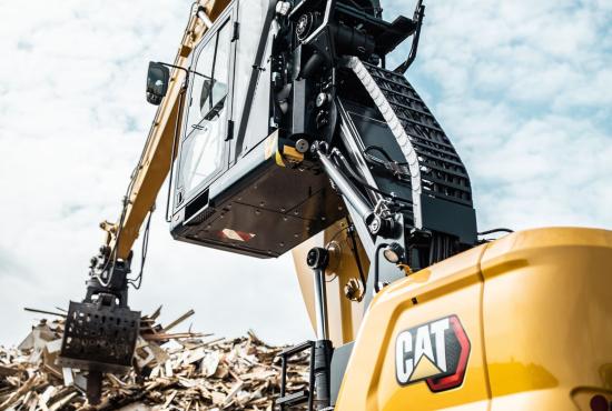 MH3026 in a recycling application with cab riser