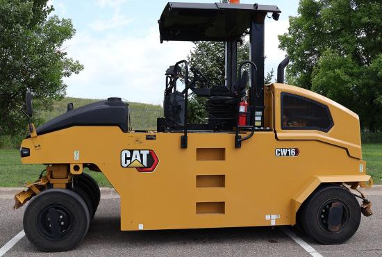 CW16 Pneumatic Roller