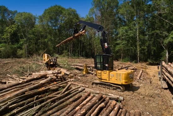 The efficient engine and hydraulic system cooling E-Fans with reverse capability improve engine efficiency by controlling engine temperatures.