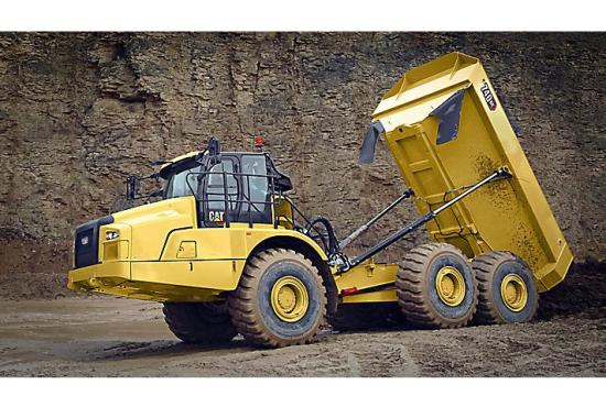 740 GC Three Axle Articulated Truck