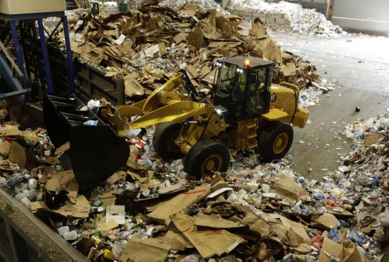 Cat® 920 Compact Wheel Loader