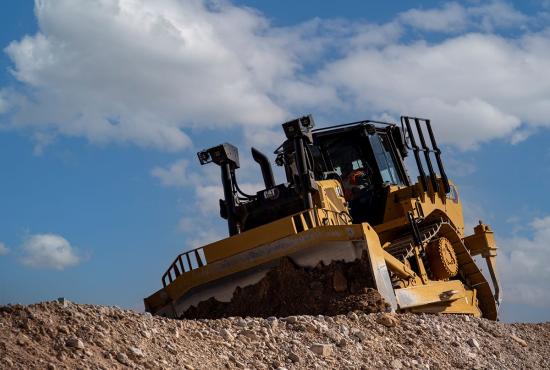 D7 Dozer Using GPS on a Slope