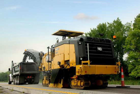 Cat PM825 Cold Planer