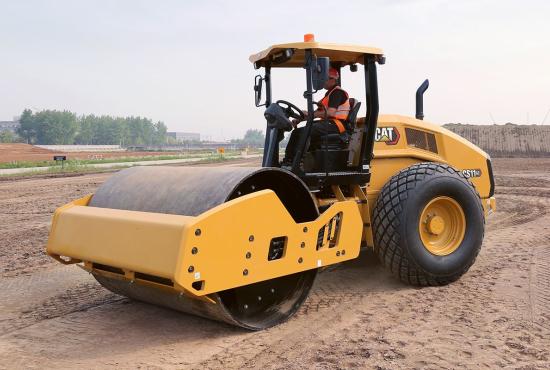CS11 GC Vibratory Soil Compactor
