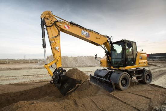 Dig efficiently with the M318 Wheel Excavator