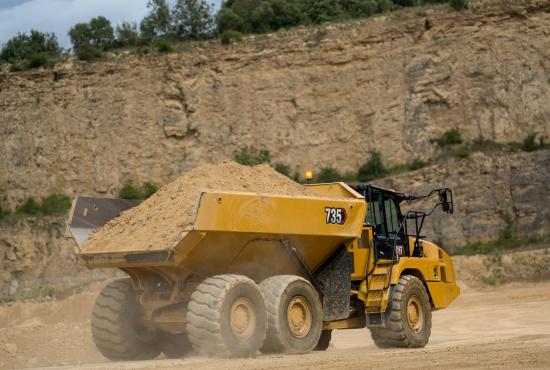 735 Three Axle Articulated Truck