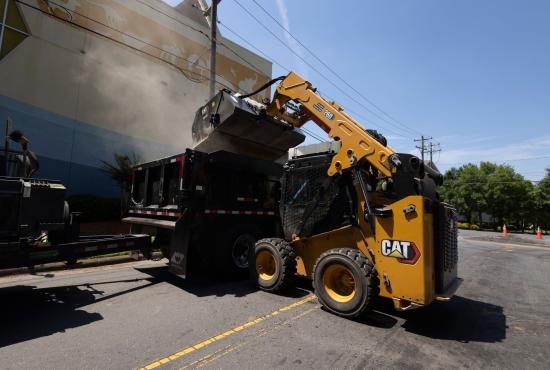 260 Skid Steer Loader
