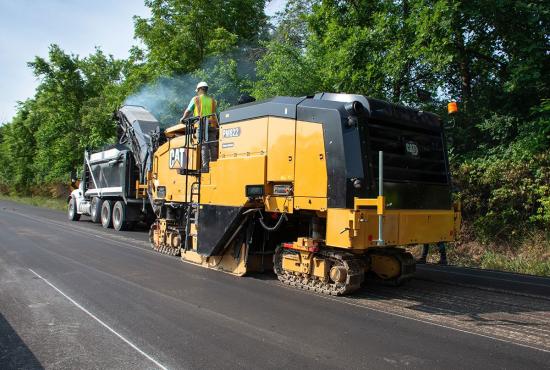 Cat PM822 Cold Planer