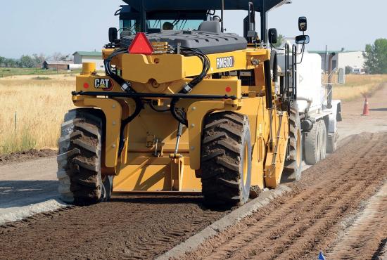 Cat RM500 road reclaimer/soil stabilizer stabilizing soil