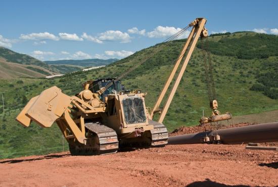 PL87 Pipelayer in the pipe line right of way