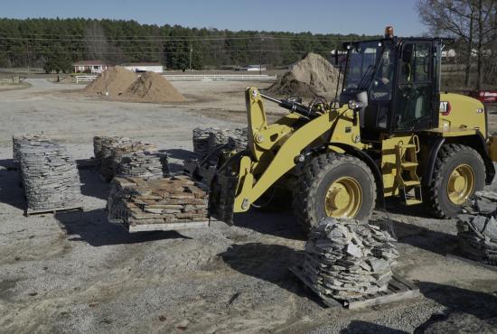 Cat® 914 Compact Wheel Loader