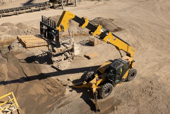 TH1055 Telehandler