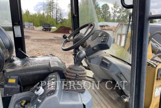 2004 CAT 906 WHEEL LOADER