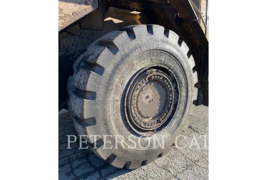2020 CAT 988K