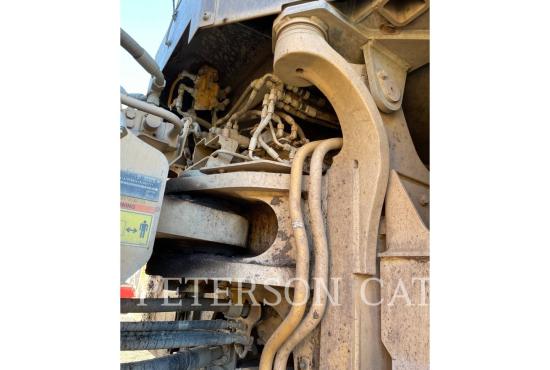 2020 CAT 988K