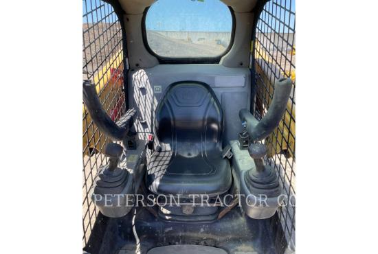 2017 CAT 226D SKID STEER LOADER