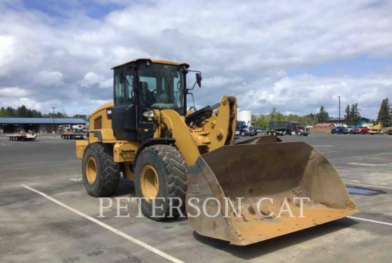 2017 CAT 930M