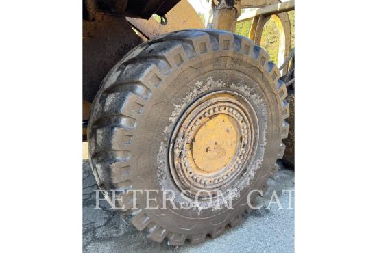 2020 CAT 988K