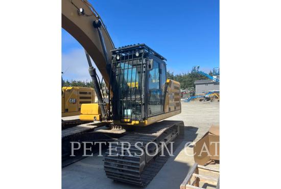 2023 CAT 323