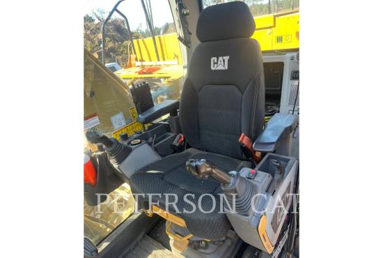 2023 CAT 323