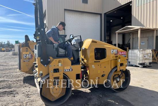 2022 CAT CB4.0 DOUBLE DRUM ROLLER